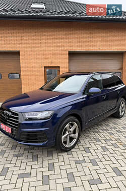 Внедорожник / Кроссовер Audi Q7 2019 в Ровно