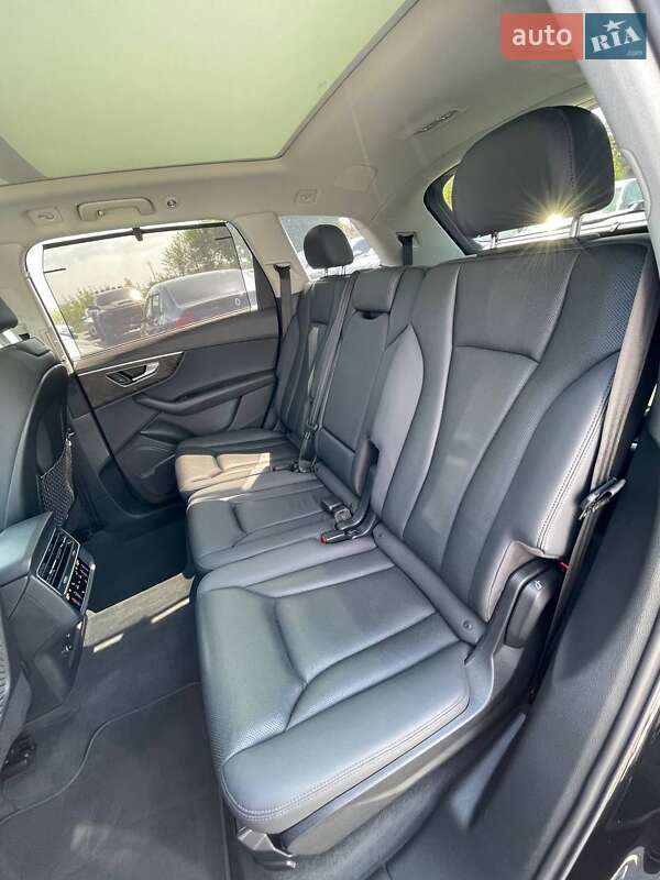 Внедорожник / Кроссовер Audi Q7 2019 в Львове