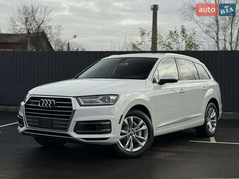Позашляховик / Кросовер Audi Q7 2016 в Житомирі