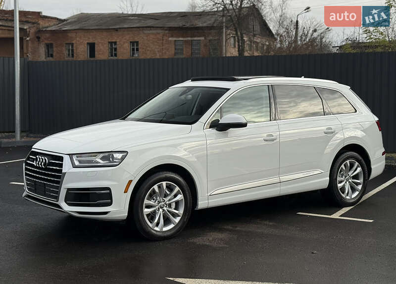 Позашляховик / Кросовер Audi Q7 2016 в Житомирі