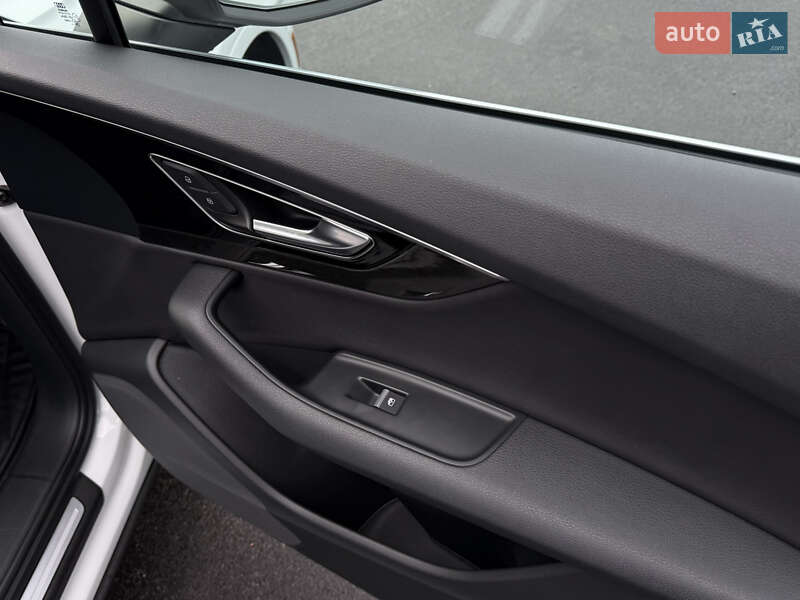 Позашляховик / Кросовер Audi Q7 2016 в Житомирі