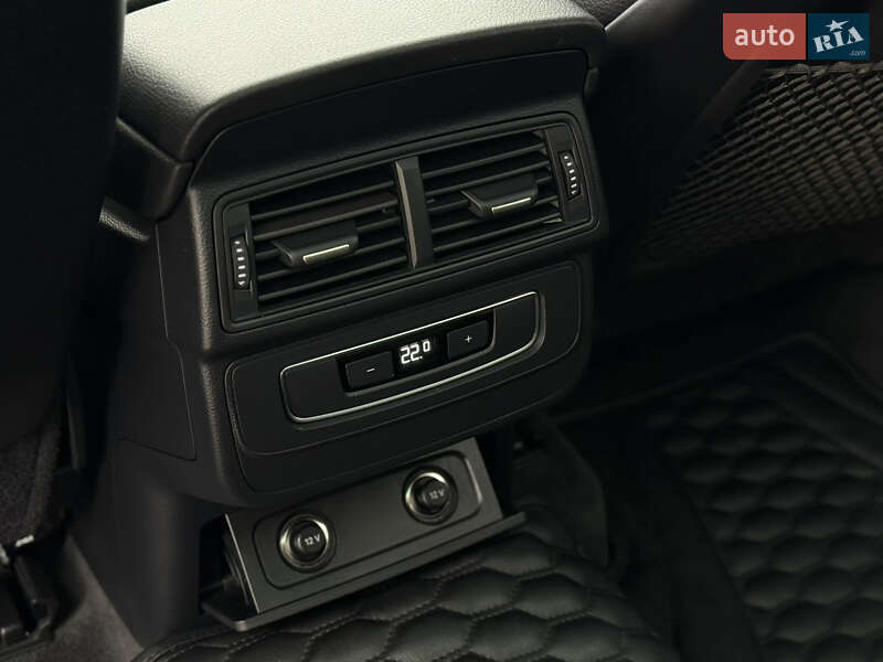 Позашляховик / Кросовер Audi Q7 2016 в Житомирі