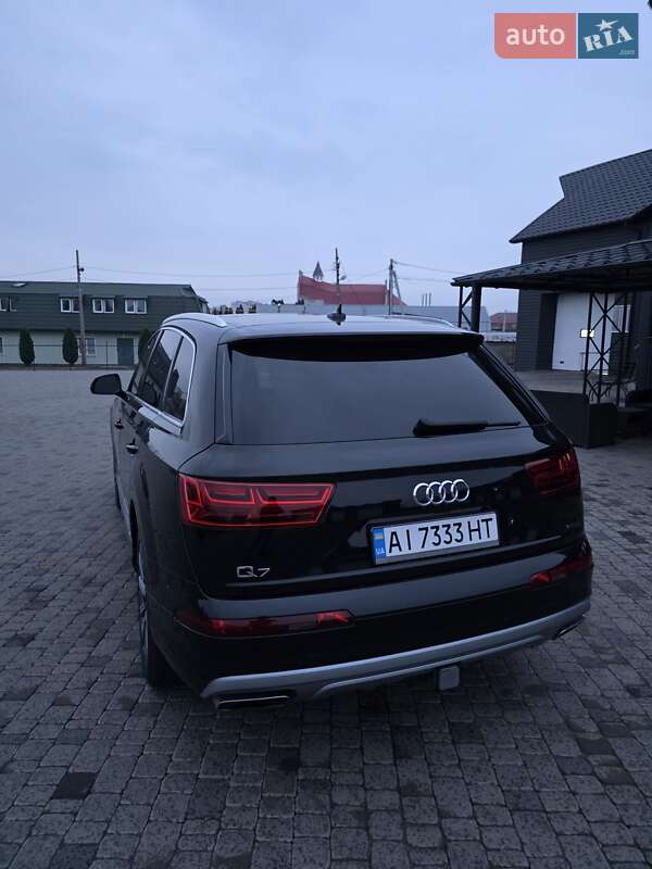 Внедорожник / Кроссовер Audi Q7 2017 в Белой Церкви