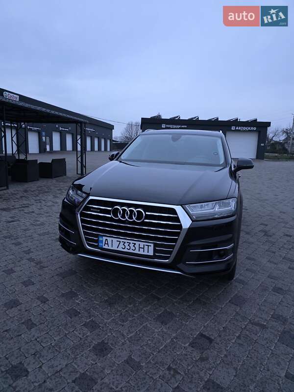 Внедорожник / Кроссовер Audi Q7 2017 в Белой Церкви