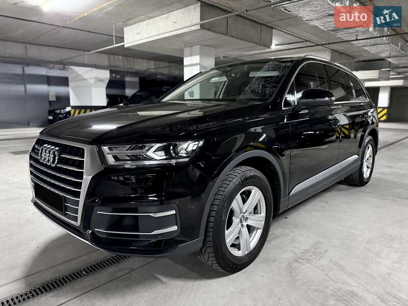 Позашляховик / Кросовер Audi Q7 2016 в Дніпрі