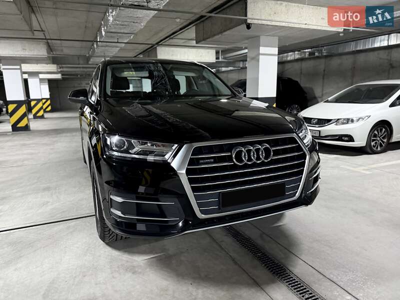 Позашляховик / Кросовер Audi Q7 2016 в Дніпрі