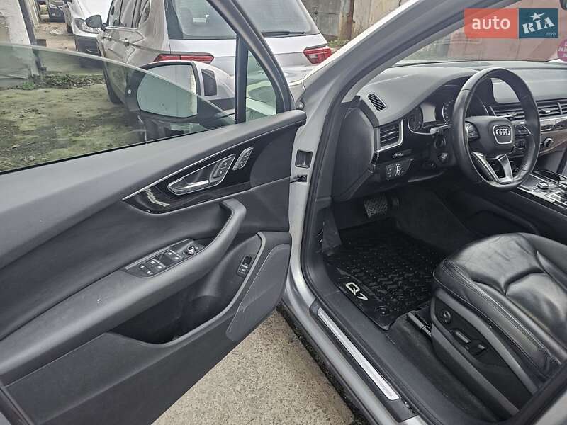 Внедорожник / Кроссовер Audi Q7 2019 в Стрые