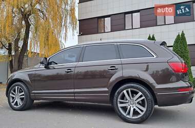 Позашляховик / Кросовер Audi Q7 2014 в Дніпрі