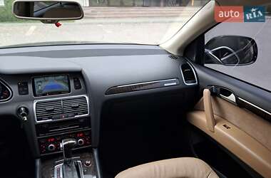 Позашляховик / Кросовер Audi Q7 2014 в Дніпрі