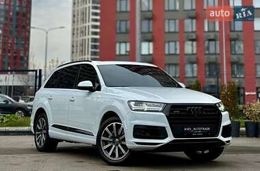 Внедорожник / Кроссовер Audi Q7 2016 в Киеве