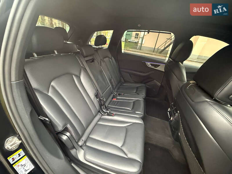 Внедорожник / Кроссовер Audi Q7 2016 в Виннице