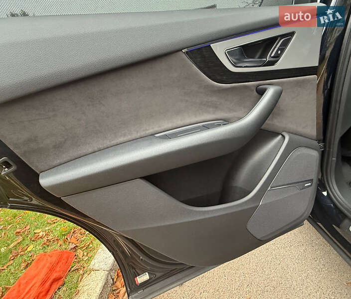 Внедорожник / Кроссовер Audi Q7 2016 в Виннице