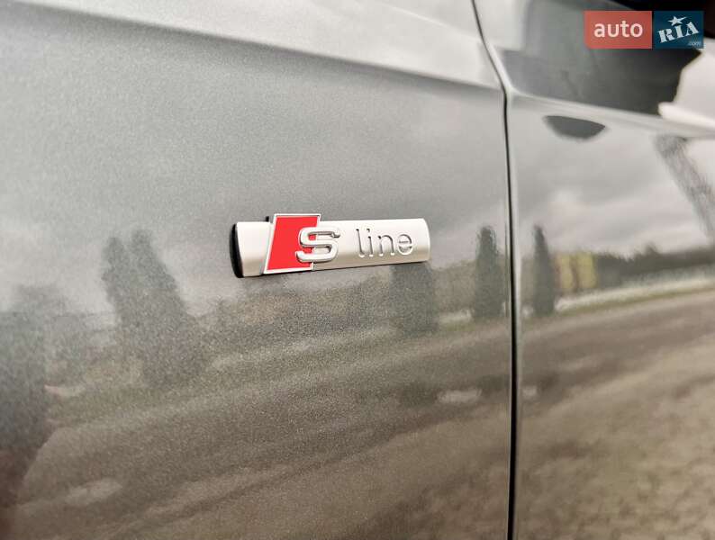 Позашляховик / Кросовер Audi Q7 2016 в Києві