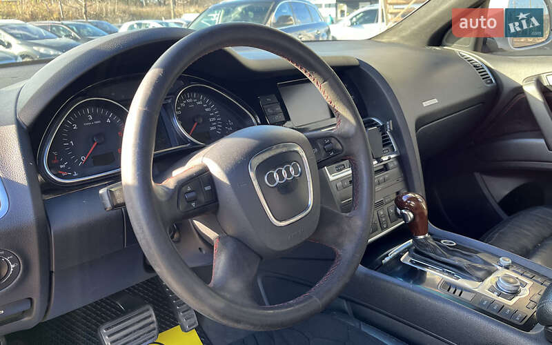 Внедорожник / Кроссовер Audi Q7 2007 в Стрые