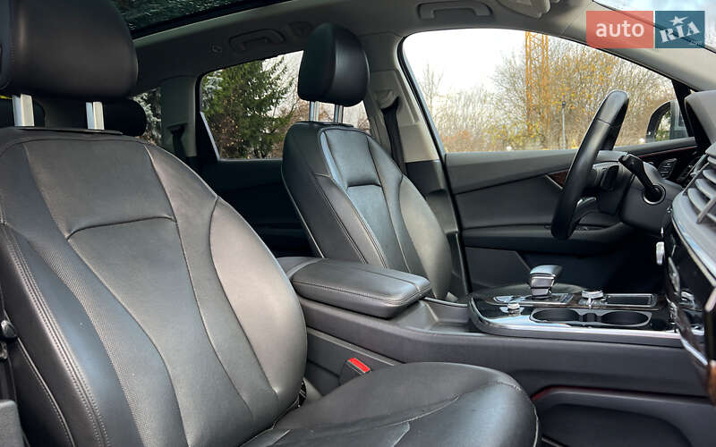 Позашляховик / Кросовер Audi Q7 2017 в Львові