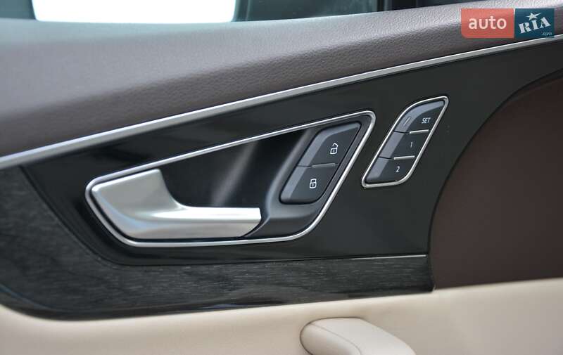 Внедорожник / Кроссовер Audi Q7 2019 в Киеве фото 15 Внедорожник / Кроссовер Audi Q7 2019 в Киеве