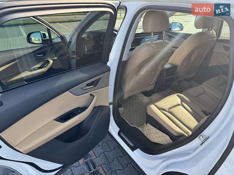 Внедорожник / Кроссовер Audi Q7 2021 в Киеве