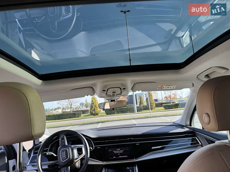 Внедорожник / Кроссовер Audi Q7 2021 в Киеве