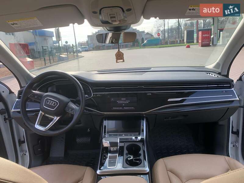 Позашляховик / Кросовер Audi Q7 2021 в Житомирі
