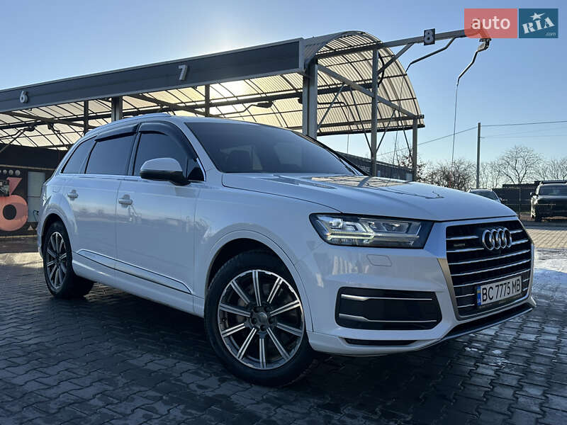 Позашляховик / Кросовер Audi Q7 2016 в Львові