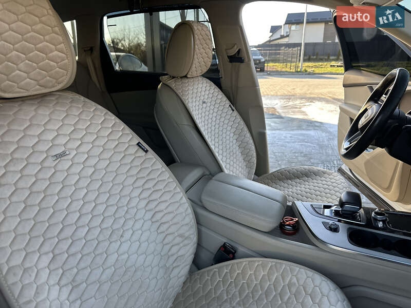 Позашляховик / Кросовер Audi Q7 2016 в Львові