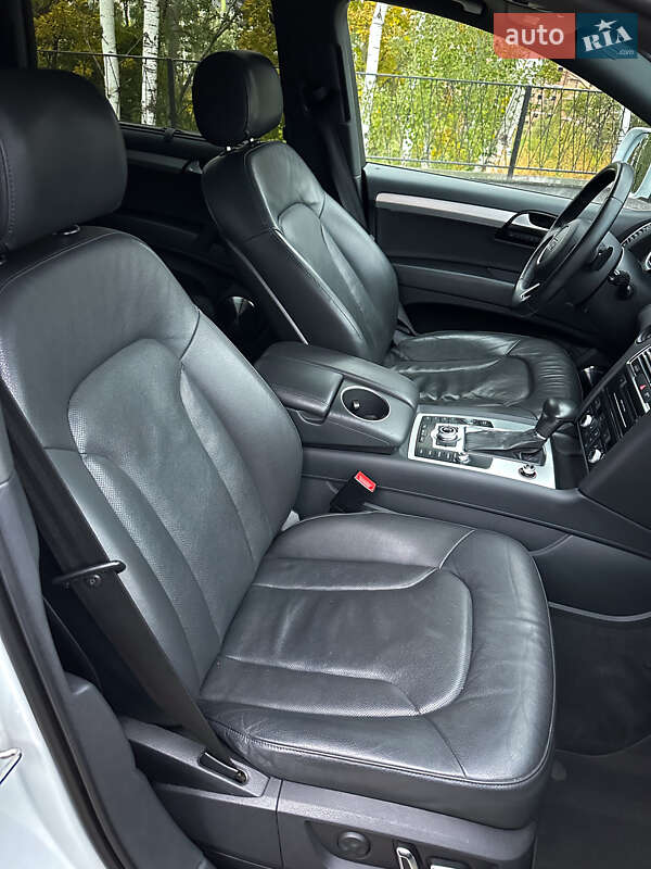 Внедорожник / Кроссовер Audi Q7 2013 в Киеве