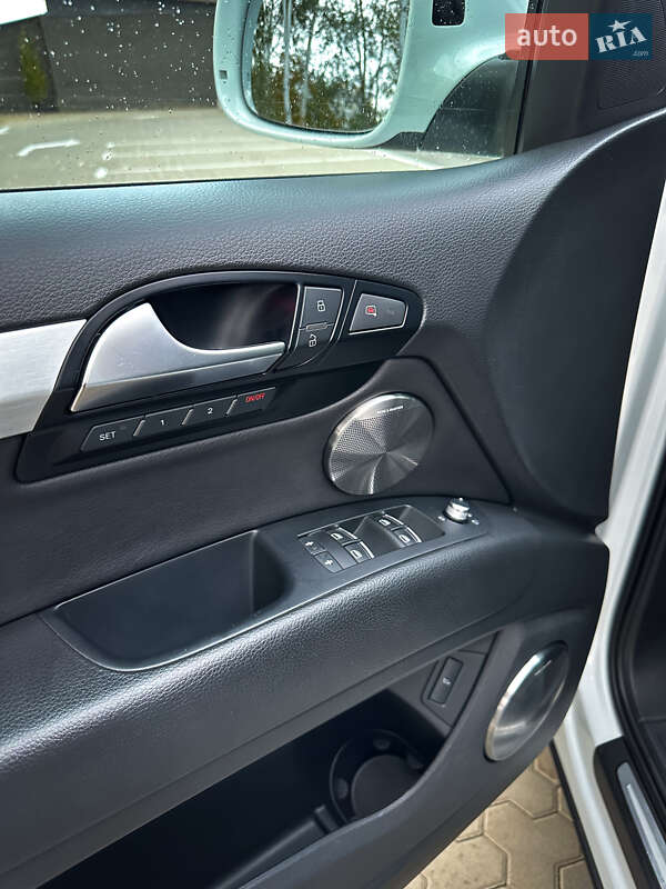 Внедорожник / Кроссовер Audi Q7 2013 в Киеве