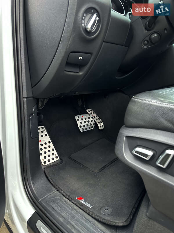 Внедорожник / Кроссовер Audi Q7 2013 в Киеве