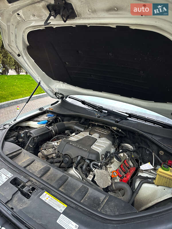 Внедорожник / Кроссовер Audi Q7 2013 в Киеве