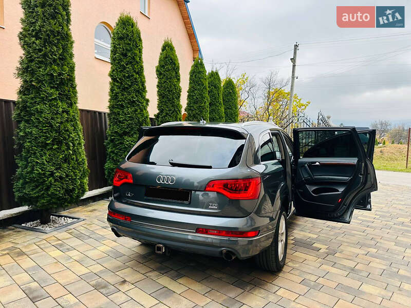 Позашляховик / Кросовер Audi Q7 2010 в Грушево