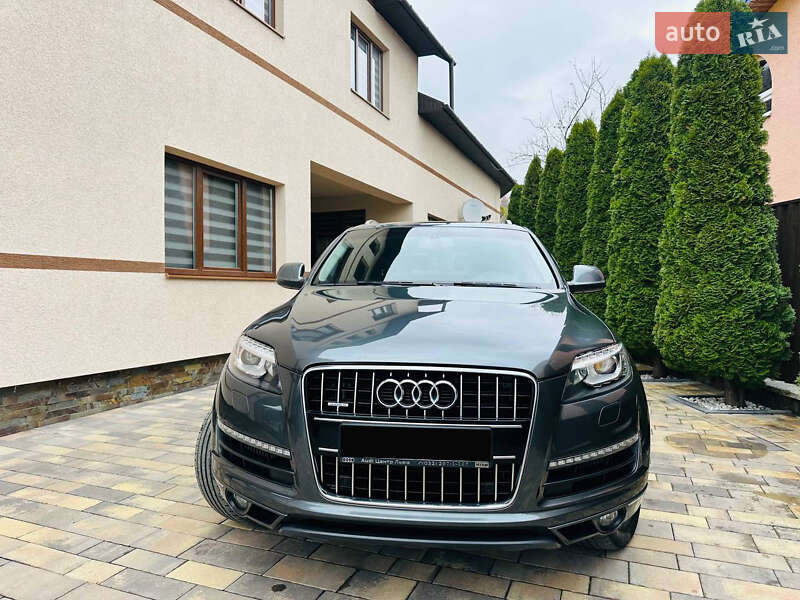 Позашляховик / Кросовер Audi Q7 2010 в Грушево