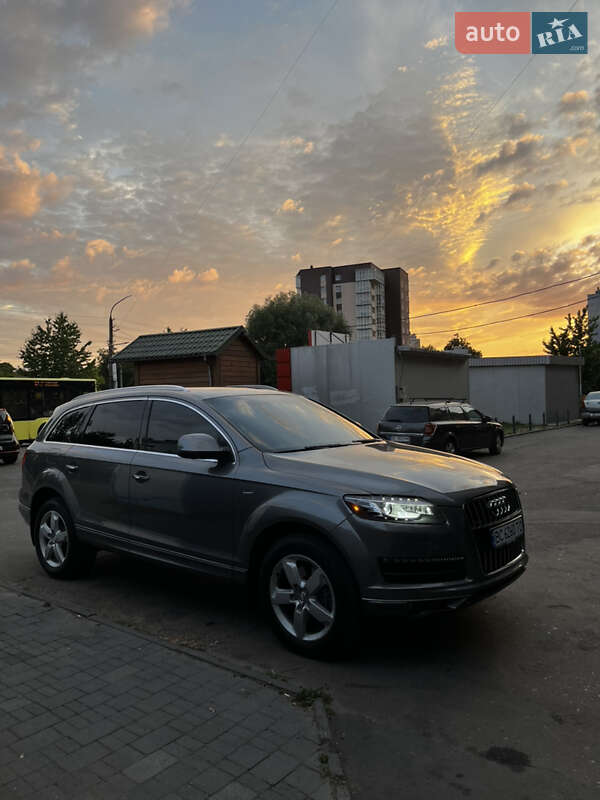 Audi Q7 2013