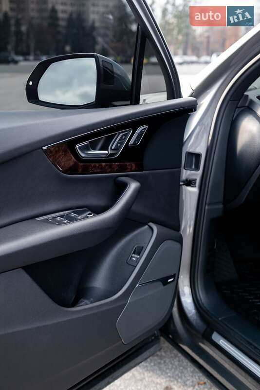 Внедорожник / Кроссовер Audi Q7 2017 в Харькове фото 61 Внедорожник / Кроссовер Audi Q7 2017 в Харькове