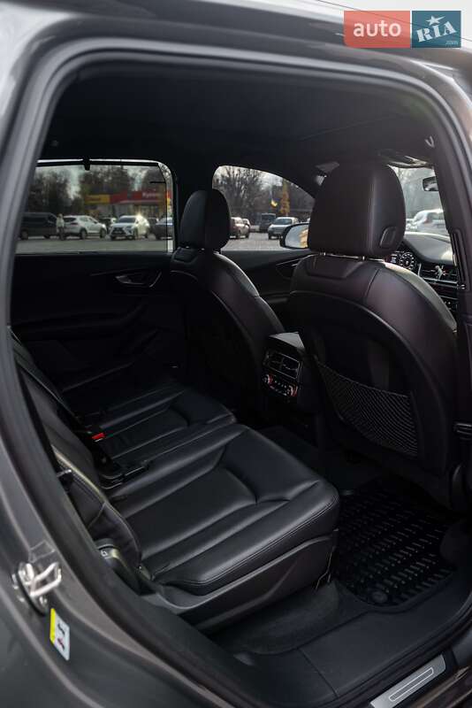 Внедорожник / Кроссовер Audi Q7 2017 в Харькове фото 45 Внедорожник / Кроссовер Audi Q7 2017 в Харькове