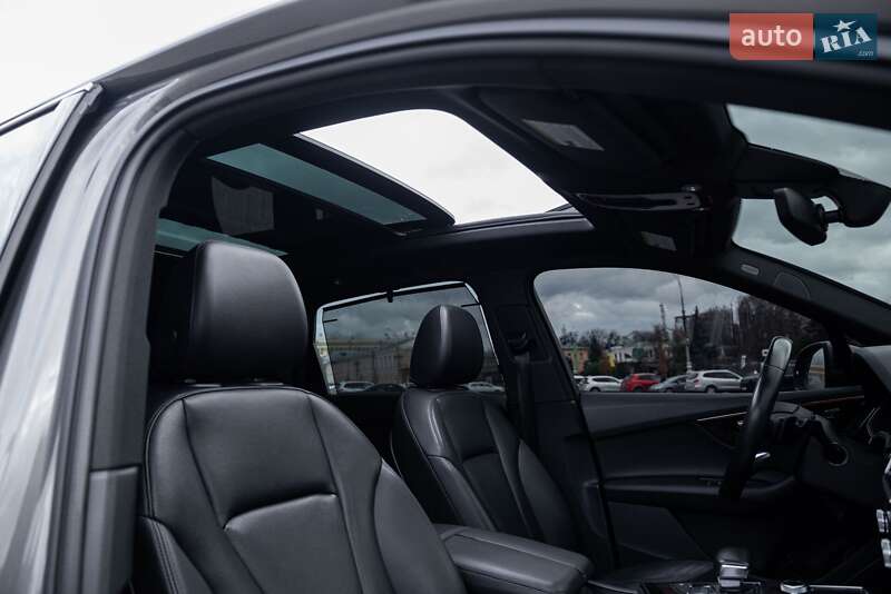 Позашляховик / Кросовер Audi Q7 2017 в Харкові