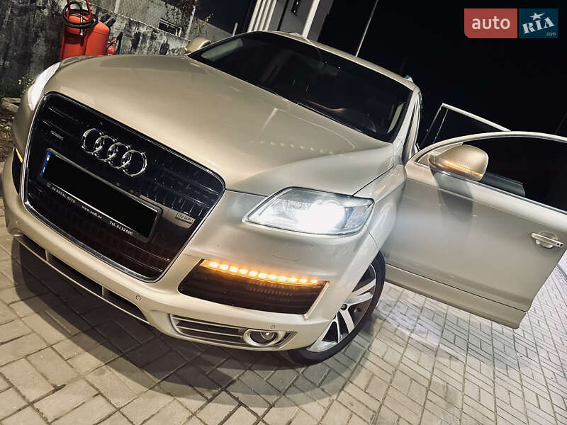 Внедорожник / Кроссовер Audi Q7 2007 в Нижней Апше