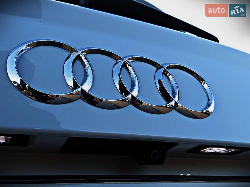 Позашляховик / Кросовер Audi Q7 2016 в Черкасах