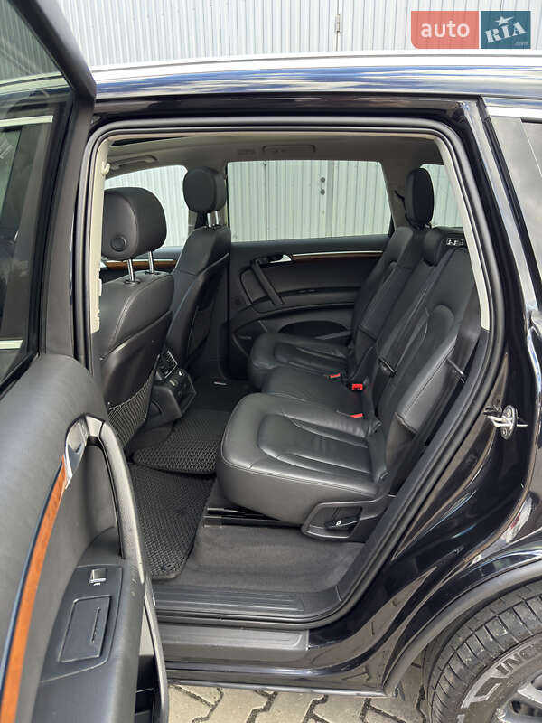 Внедорожник / Кроссовер Audi Q7 2015 в Хмельницком