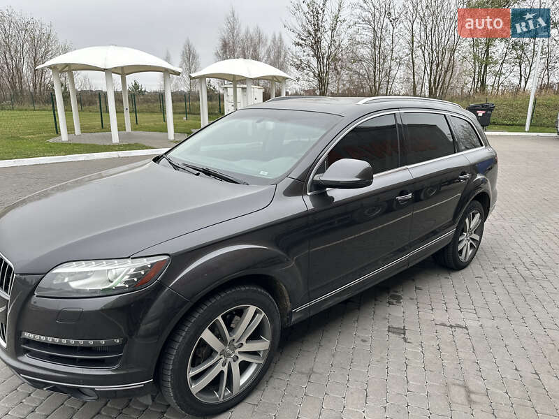 Позашляховик / Кросовер Audi Q7 2011 в Рівному