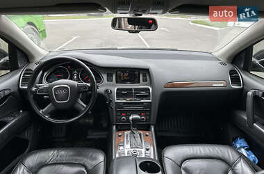 Позашляховик / Кросовер Audi Q7 2011 в Рівному
