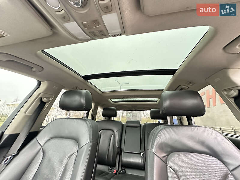 Позашляховик / Кросовер Audi Q7 2011 в Рівному