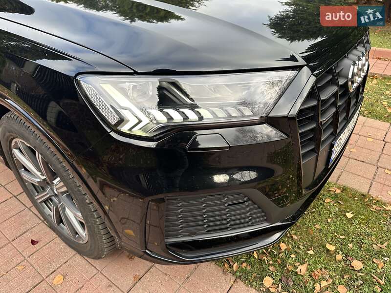 Позашляховик / Кросовер Audi Q7 2020 в Львові фото 5 Позашляховик / Кросовер Audi Q7 2020 в Львові