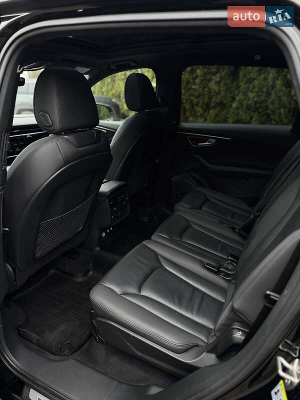 Позашляховик / Кросовер Audi Q7 2019 в Тернополі