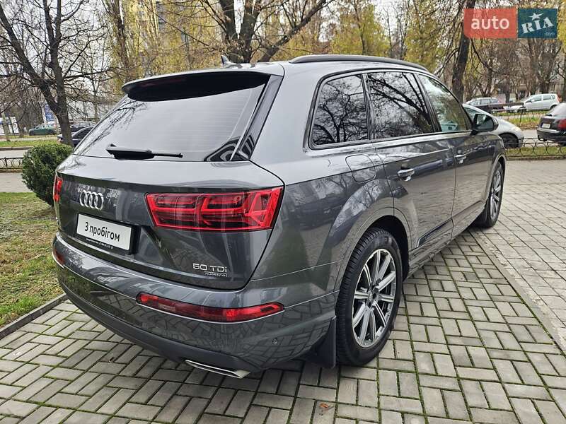 Внедорожник / Кроссовер Audi Q7 2019 в Киеве