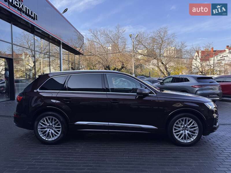 Позашляховик / Кросовер Audi Q7 2020 в Одесі