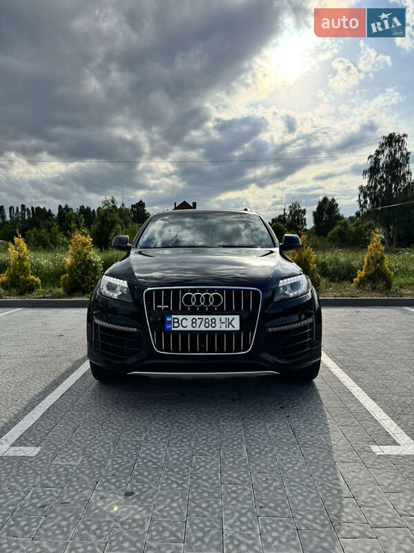 Позашляховик / Кросовер Audi Q7 2015 в Львові