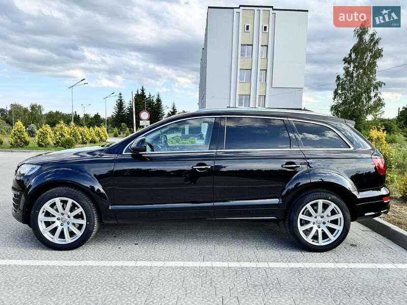 Позашляховик / Кросовер Audi Q7 2015 в Львові