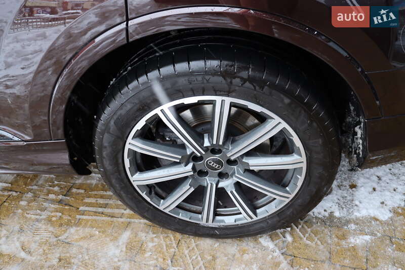 Внедорожник / Кроссовер Audi Q7 2022 в Львове