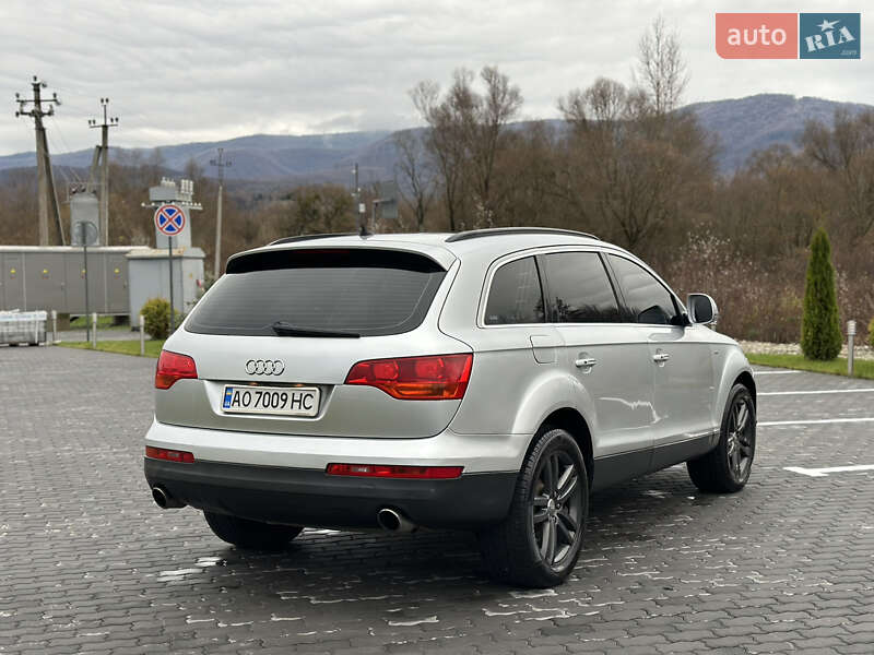 Внедорожник / Кроссовер Audi Q7 2006 в Сваляве