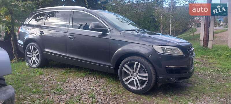 Внедорожник / Кроссовер Audi Q7 2006 в Тячеве